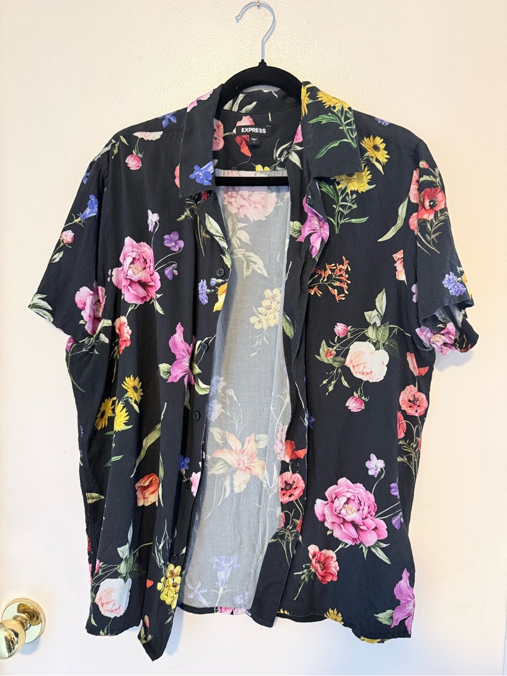 Express Black Floral Short Sleeve Button-Up Shirt